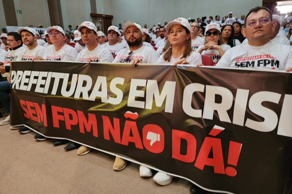 Queda nos repasses afeta serviços à população e prefeitura busca soluções para manter a prestação de serviços.